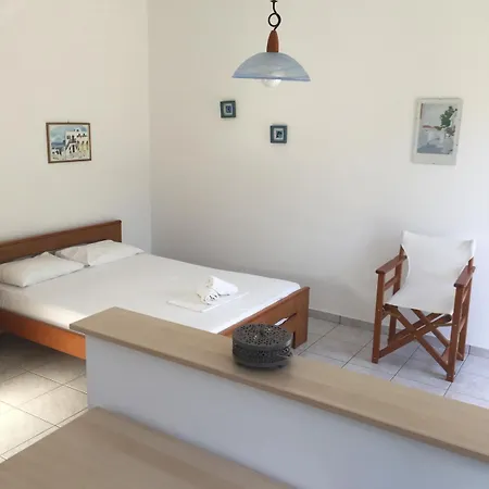 μαρίνα 2 Agios Ioannis (Tinos)