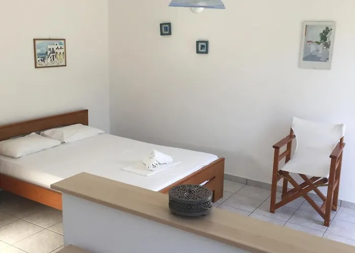 μαρίνα 2 Agios Ioannis (Tinos)